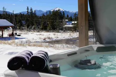 Image de New-Private Hot Tub-Garage-Coffee bar-Boot Dryer