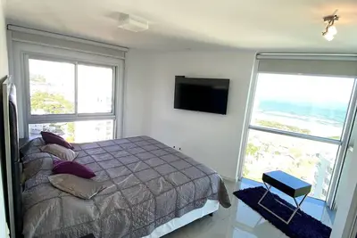 Image de Punta del Este Wind Tower