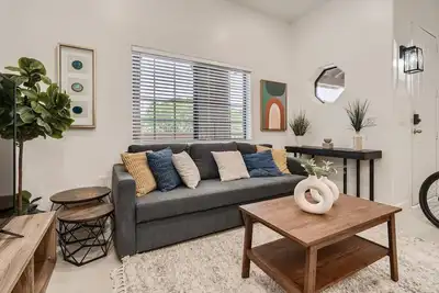 Image de Beauty Full 1. 5br Condo–Pool/Spa/Next to Shopping & Restaurants
