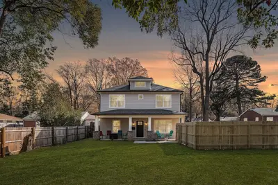 Image de Bold Uptown Retreat - Hot Tub - 6 Beds