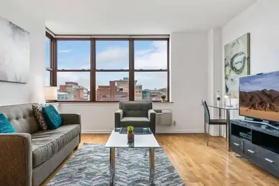 Image de Downtown 2br nr Nyc | Easy Access to Holland Tunnel
