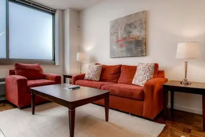 Image de Private & Spacious 1br | Full Kitchen | Minutes to Path | Jersey City by Gls