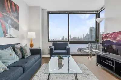 Image de Modern 2br | Full Kitchen | Free WiFi  | Easy access to Nyc