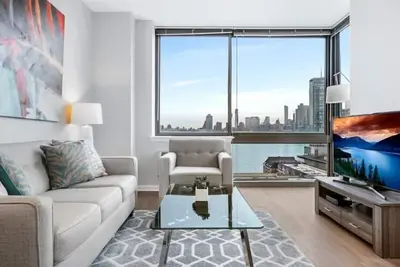 Image de Brand New 2br | Free WiFi | Full Kitchen | Access to Nyc