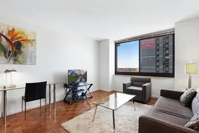 Image de Brand New 1br | Pool and Fitness center | Jersey City | By Gls