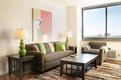 Image de Spacious 1br | Gym | steps from Path | near Nyc | by Gls