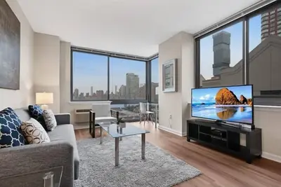 Image de Luxury 2br | Gym & Pool | Jersey City by Gls