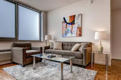Image de Spacious 1br | Full Kitchen | Near Path by Gls