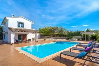 Son Alcaines Sineu by Interhome