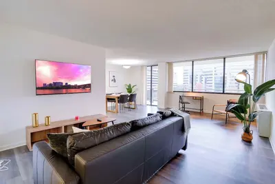 Image de Elegant & Comfy Apt For Travelers