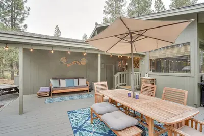 Image de Sunriver Resort Home: Near Skiing, Town & Trails