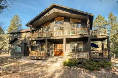 Image de Perfect White Mountain Cabin Retreat