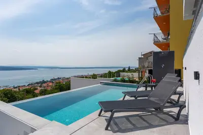 Image de Belle maison de 4 chambres à Crikvenica