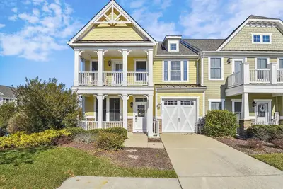 Image de Activities included up to $300 Free Per Week! ! New Listing 2024! Fantastic vacation villa perfect for small families located in The Overlook which is one of Fenwick Island's newest resort communities