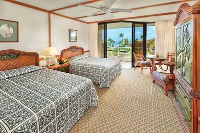 Lahaina Beachfront Beauty with Golf Course Access! 4 Relaxing Units