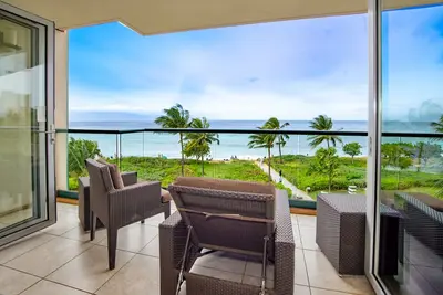 Image de Maui Magic: Short Drive to Kaanapali Beach. Onsite Pool w/ Water Slides, Parking