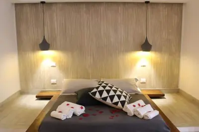 Loft with private spa for a Romantic Weekend.