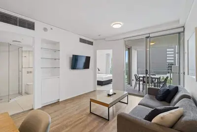 Image de Lovely 2- Bedroom Rental Unit with Free Parking!