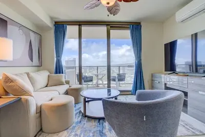 Image de Newly Built at Sky Ala Moana 2 Bedroom! ! Great Oceanview! ! (Saw3508)