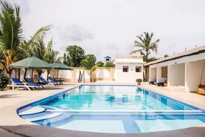 Image de We are Uhai Vacations!