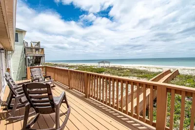 Image de 1 Atlantic View, Oceanfront Home in Emerald Isle, Nc!