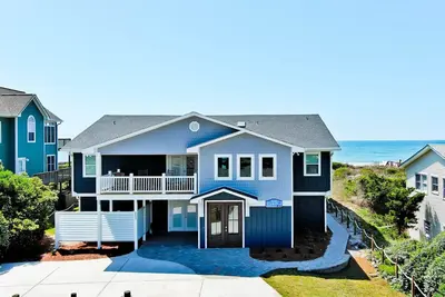 Image de 1 Fish, 2 Fish, Oceanfront House in Emerald Isle, Nc!