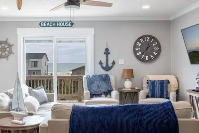Image de A Pirates Dream, Almost Oceanfront House in Emerald Isle, Nc!
