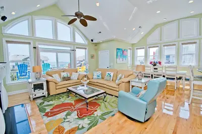 Image de Aloha Kai, Almost Oceanfront House in Emerald Isle, Nc!