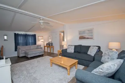 Image de Aqua View, Almost Oceanfront House in Emerald Isle, Nc!