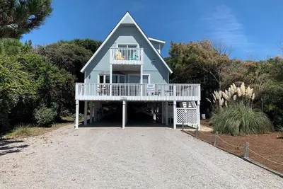 Image de Atlantic Emerald, Almost Oceanfront House in Emerald Isle, Nc!