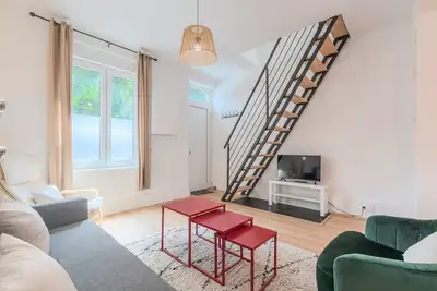 Image de Maison 2 ch avec terrasse, proche gares & metro