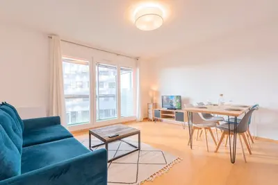 Image de Appartement spacieux avec parking et balcon!