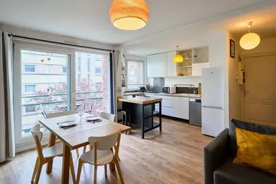 Image de Appartement équipé balcon/parking proche gare