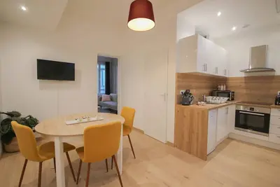 Image de Lille Centre - Superbe studio cozy et équipé!