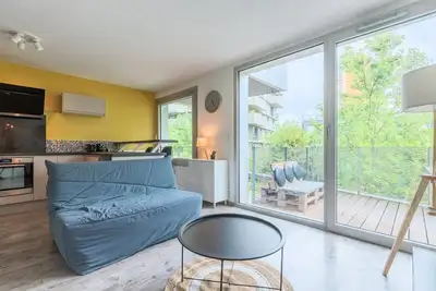 Image de Appartement proche métro avec parking & balcons