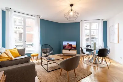 Image de Vieux Lille - Grand appartement!