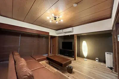 Image de An inn where you can rent an old private house where you can fish from the window of the house 2 mi / Numazu Shizuoka