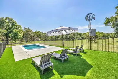 Image de Hillside Haven with Panoramic Views + Pool + Highland Cows + Hot Tub