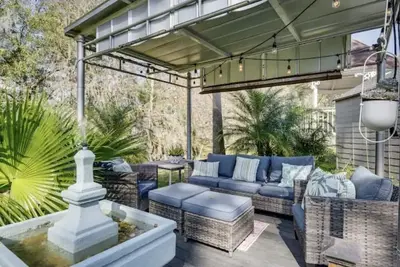 Image de 4 miles from Disney 5 Star Rv Resort! Locations Location! The Hidden Gem Cottage