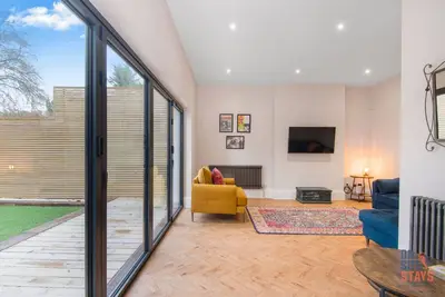 Image de Gorgeous 4-Br Bungalow