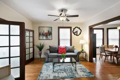 Image de Perfect family spot near Great Lakes Naval Base!