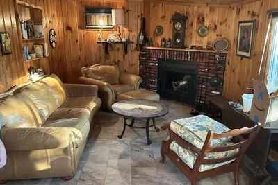 Image de 3 Bedroom Adirondack Cabin 400m From Lake, 10 min to Lake George, 20 to Saratoga