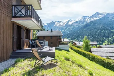 Image de Appartement 'Victorsun2' avec vue sur les montagnes, terrasse partagée et jardin privé