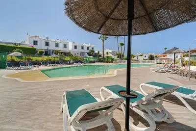 Image de Maison de vacances 'Casa Adelfas' avec piscine, terrasse ouverte et Wi-Fi