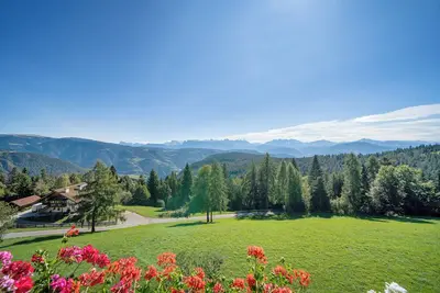 Image de Appartement 'Stücklhof Wohnung Veilchen' avec vue sur les montagnes, terrasse partagée et Wi-Fi