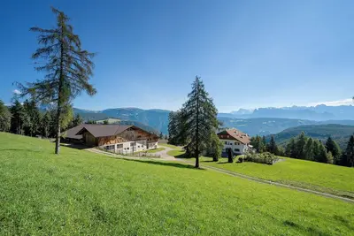 Image de Appartement 'Stücklhof Wohnung Edelweiss' avec vue sur la montagne, terrasse partagée et Wi-Fi