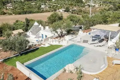 Image de Villa 'Borgo Trulli 1817' avec piscine privée, Wi-Fi et climatisation
