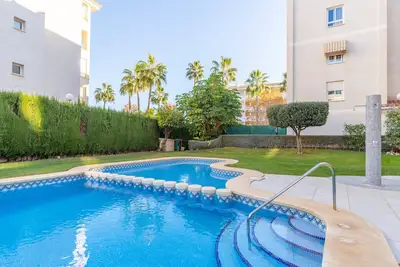 Image de Appartement 'Soleado Albir' avec piscine partagée, Wi-Fi et climatisation