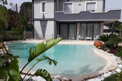 Villa 'Joel' avec vue sur mer, Wi-Fi et climatisation