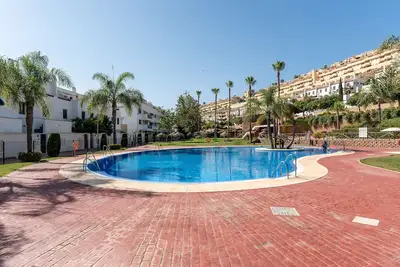 Image de Appartement '215 Navi Golf' avec piscine partagée, Wi-Fi et climatisation